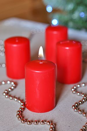 Набор ароматических свечей-столбиков ЯГОДЫ, 5х8 см (упаковка 4 шт.), Kaemingk (Decoris)
