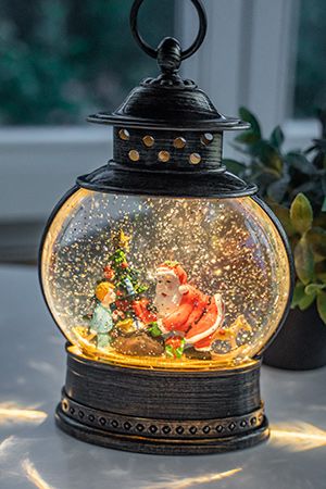 Новогодний снежный фонарь САНТА И МАЛЫШ, бронзовый, LED-огни, 26 см, пластик, батарейки, Peha Magic