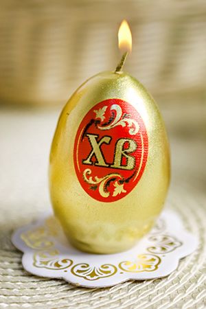 Пасхальная свеча-яйцо "ХВ", золотая, 6 см, Омский Свечной
