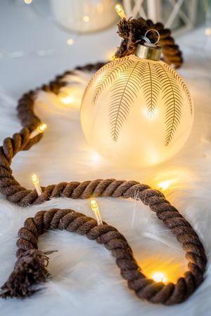 Светящийся шар на канатике ПАЛМА Д'ОРО, стекло, 15 теплых белых микро LED-огней, 14 см, Peha Magic