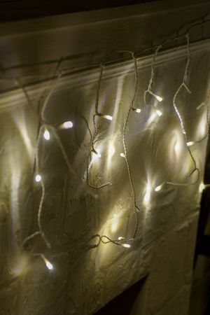 Светодиодная гирлянда Бахрома мерцающая, 490 тёплых белых LED-огней, 20х0.5 м, таймер, белый провод ПВХ, уличная, Kaemingk