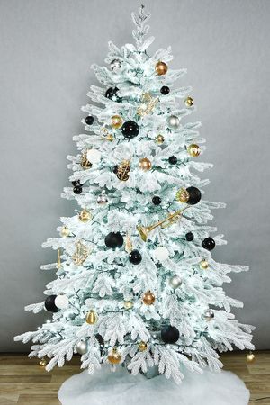 Искусственная елка с гирляндой и игрушками Финская: Christmas Jazz заснеженная 180 см, 540 холодных белых LED, контроллер, ЛИТАЯ 100%, Winter Deco