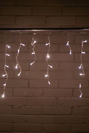 Светодиодная гирлянда Бахрома 2*0.5 м, 80 теплых белых LED ламп, прозрачный ПВХ, соединяемая, IP20, SNOWHOUSE