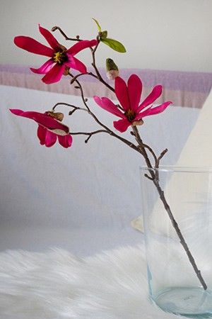 Веточка МАГНОЛИИ малая, тёмно-розовая, 45 см, Edelman