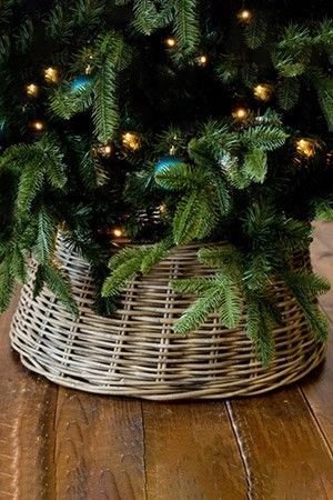 Плетёная корзина ЛУКОШКО для декорирования основания елки, светлое дерево, 60х26 см, Koopman International