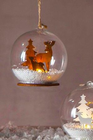Светящийся шар ОЛЕНЬ С ОЛЕНЁНКОМ (коричневый) с тёплым белым LED-огнём, дерево, стекло, батарейки, 8х9 см, STAR trading