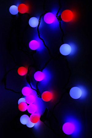 Светодиодная гирлянда Большие Шарики Триколор 40 мм 20 белых, синих и красных LED ламп 5 м, черный ПВХ, соединяемая, IP54, Rich LED