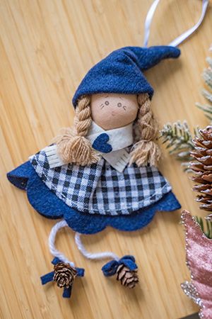 Ёлочная игрушка КУКОЛКА КЬЮТИ, текстиль, синяя, 24 см, Due Esse Christmas