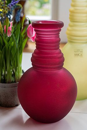 Стеклянная ваза ГРАНАДА, матовая, бордовая, 24х14 см, Edelman
