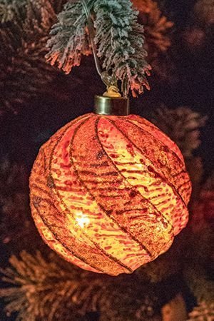 Светящийся ёлочный шар КАРНАВАЛЬНАЯ РОСКОШЬ (орнамент - спираль), 5 тёплых белых LED-огней, 10 см, батарейки, Kaemingk (Lumineo)