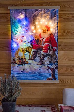 Светящаяся картина НОВОГОДНИЙ ЛЕС (зверушки и Санта), полиэстер, тёплые белые и цветные LED-огни, 55x82 см, таймер, батарейки, Kaemingk (Lumineo)