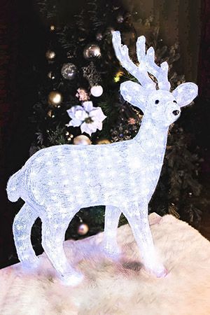 Светящаяся фигура БЕЛЫЙ ОЛЕНЬ, акрил, 180 холодных белых LED-огней, 97 см+5 м, уличный, Kaemingk (Lumineo)