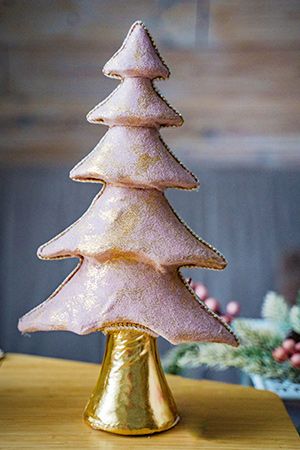 Декоративная ёлка ЛАУРИ, розовая с золотым, текстиль, 38 см, Due Esse Christmas