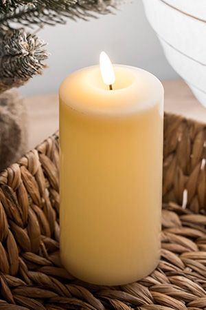Светодиодная восковая свеча TIME OF LIGHT, белая, тёплый белый LED-огонь мерцающий, 'натуральный фитилёк', 7.5х17.5 см, таймер, Kaemingk (Lumineo)