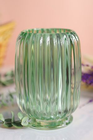 Стеклянная ваза ЗИМНИЙ КОКТЕЙЛЬ, нежно-зелёная, 12 см, EDG