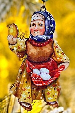 Елочная игрушка Бабушка - Сказка о Курочке Рябе 10 см, дерево, подвеска, МанузинЪ