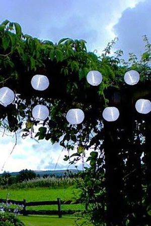 Садовая гирлянда Solar ЧАЙНА-ЛАЙТ на солнечной батарее, холодные белые LED-огни, 10 плафонов (белые), 2.7+2 м, прозрачный провод, STAR trading