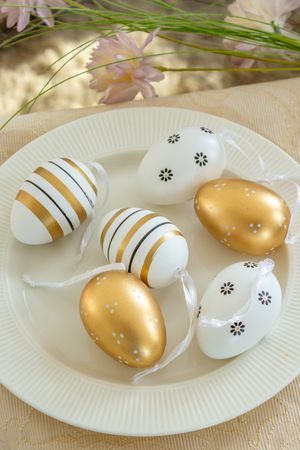 Декоративные пасхальные яйца ЗОЛОТЫЕ МОТИВЫ, пластик, 6 см, 6 шт., подвески, Breitner