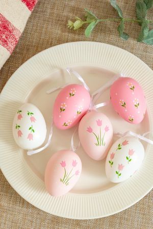 Декоративные пасхальные яйца ТЮЛЬПАНОВОЕ УТРО в розовых тонах, пластик, 6 см, 6 шт., подвески, Breitner