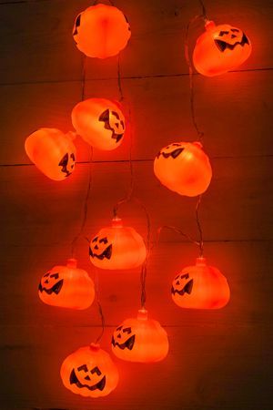 Светодиодная гирлянда для Хеллоуина 'СМЕХ ДА И ТОЛЬКО!', 10 LED-огней, батарейки, Koopman International