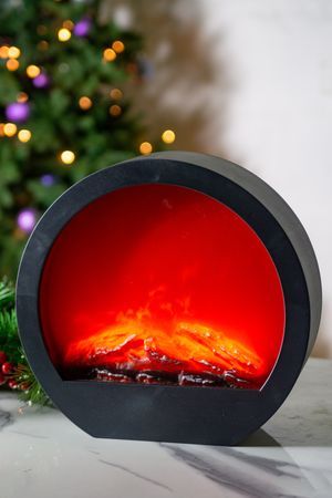Светодиодный камин ЧЕРКЬО НЕРО с эффектом живого пламени, 33х34 см, батарейки, Koopman International