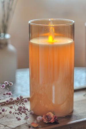 Восковая светодиодная свеча в стакане МЭРИЛ, имитация "живого" мерцающего пламени, колышущийся язычок, словоная кость, 15 см, Peha Magic