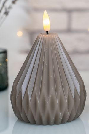 Свеча светодиодная восковая ШАРМ-ГОФРЕ малая, светло-серая, мерцающий огонёк, "натуральный фитилек", 10 см, Peha Magic