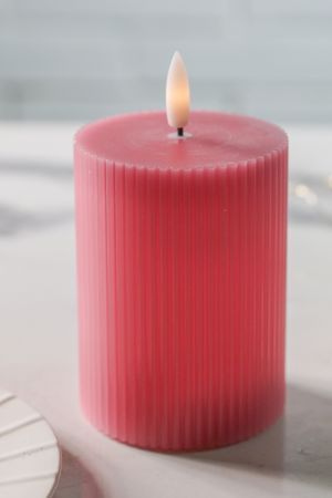 Свеча-столбик светодиодная восковая РИФЛИ малая, пыльная роза, мерцающий огонёк, "натуральный фитилек", 10 см, батарейки, Peha Magic