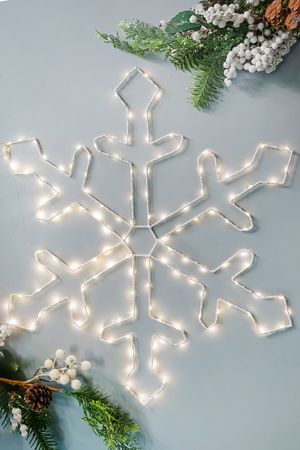 Светящаяся снежинка ИММАНДЖИНЕ, металл, белая, 130 тёплых белых мини LED-огней, 58 см, уличная, Kaemingk