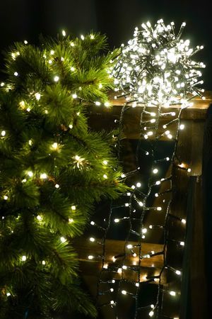 Светодиодная гирлянда Купман Комфорт "Змейка" базовая (Koopman Snake Comfort) 36 м, 1800 тёплых белых LED ламп, зеленый ПВХ, контроллер, IP44, Koopman International