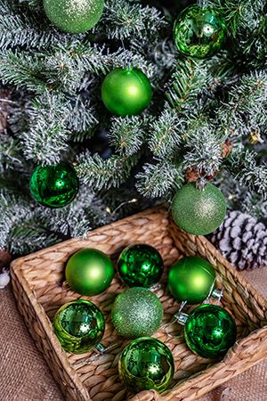 Набор пластиковых шаров New Year MIX зелёный, 60 мм, упаковка 12 шт., Winter Deco