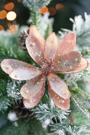 Искусственный цветок ФЬЁРЕ ДИ СИРЕНА на клипсе, полиэстер, персиковый, 15 см, Christmas Deluxe