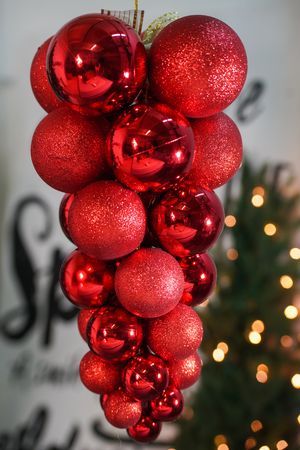 Подвеска-гроздь ИГРА БЛИКОВ, пластик, красная, 50 см, Winter Deco