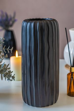 Керамическая ваза КАТРАМЕ цилиндрическая, черная, 26 см, Boltze