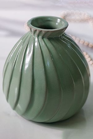Фарфоровая ваза ВОСТОЧНЫЕ МОТИВЫ, светло-зеленая, 11 см, Boltze