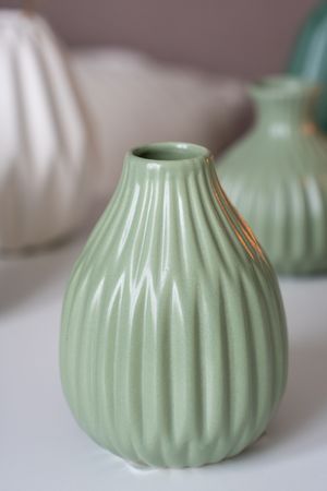 Фарфоровая ваза АППЕТИТОЗО зауженная, светло-зеленая, 12 см, Boltze