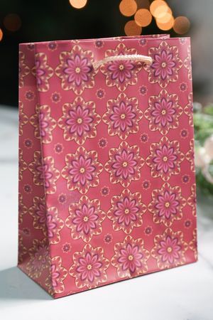 Подарочный пакет УЗОРЫ КАЛЕЙДОСКОПА, красный, бумага, 23х18 см, Koopman International