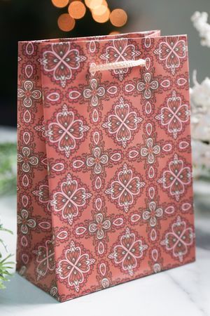 Подарочный пакет УЗОРЫ КАЛЕЙДОСКОПА, коричневый, бумага, 23х18 см, Koopman International