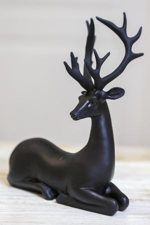 Декоративная фигура ОЛЕНЬ ЯРВУД, полистоун, чёрный, 21 см, Koopman International