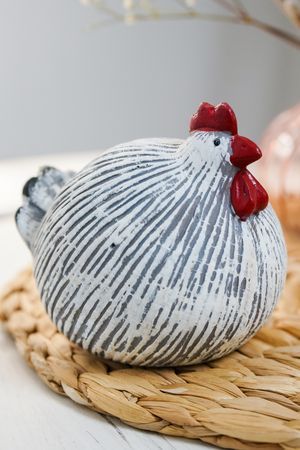 Пасхальная фигурка КУРОЧКА ГЛАШУНЯ, полистоун, 8 см, Breitner
