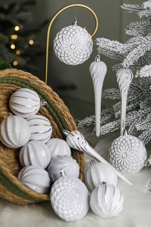 Набор ёлочных шаров и украшений СНЕЖНЫЙ ВИНТАЖ, пластик, 6-17 см, 15 шт., Winter Deco