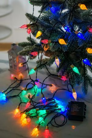 Светодиодная гирлянда РЕТРО КЛАССИКА, 50 разноцветных LED-огней, 4.9 м, контроллер, таймер, зелёный ПВХ, батарейки, Kaemingk