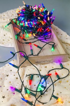 Светодиодная гирлянда ВИНТАЖНАЯ, 240 разноцветных LED-огней, 24 м, 220V, контроллер, таймер, зелёный ПВХ, Kaemingk