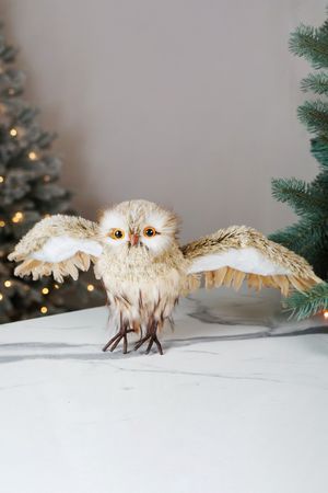 Декоративная фигура летящая СОВА ЧАНЕЛ, искусственный мех, перо, 59 см, Winter Deco