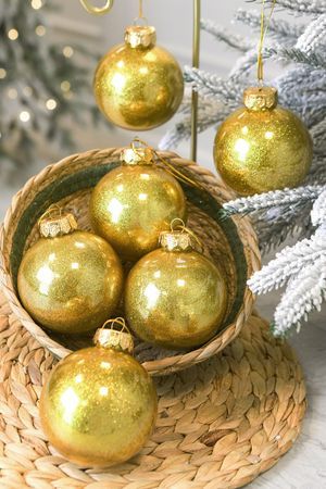 Набор ёлочных ПЭТ шаров УЮТ РОЖДЕСТВА, пластик, золотой, 8 см, упаковка 6 шт., Winter Deco