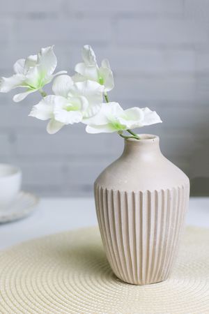 Декоративная ваза КАРРО, полистоун, бежевая, 16 см, Koopman International