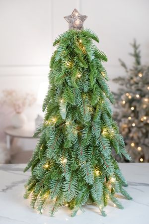 Настольная елка БОГИНЯ ЛЕСА 60 см, 80 LED ламп, ЛИТАЯ 100%, Winter Deco