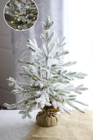 Настольная елка с гирляндой СНОУ ШАРМ заснеженная, 55 см, 80 теплых белых LED ламп, на батарейках, ЛИТАЯ 100%, Winter Deco