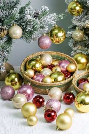 Набор пластиковых шаров ИГРА ОТТЕНКОВ, коллекция 'Блики роскоши' (глянцевые, матовые, глиттер), 4/5/6/7/8 см, 100 шт., Winter Deco