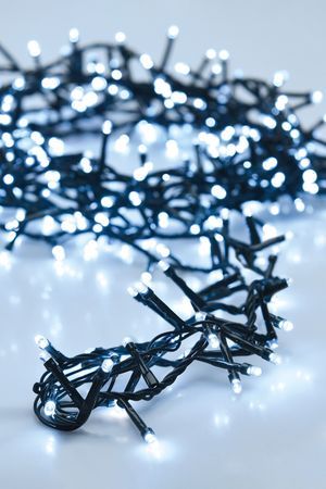 Светодиодная гирлянда Koopman Snake Comfort Basic, 750 холодных белых LED-огней с мерцанием, 12+3 м, зелёный ПВХ, таймер, уличная, Koopman International